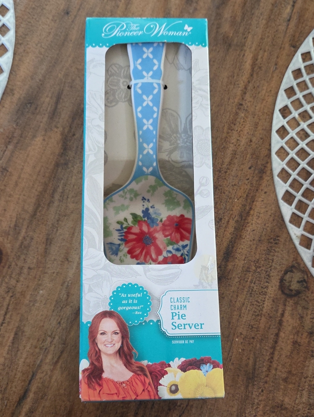 The Pioneer Woman Blue Floral Pie Server